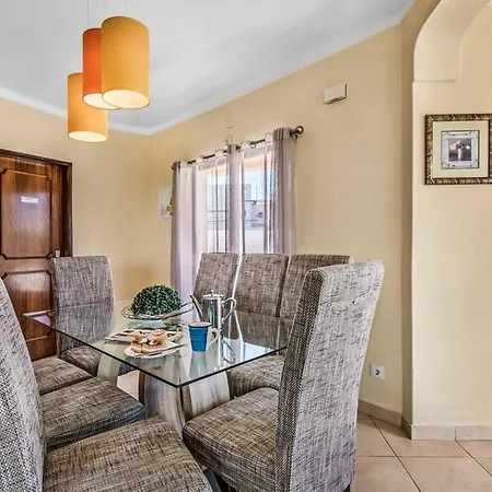 Charlota * Αλμπουφέιρα